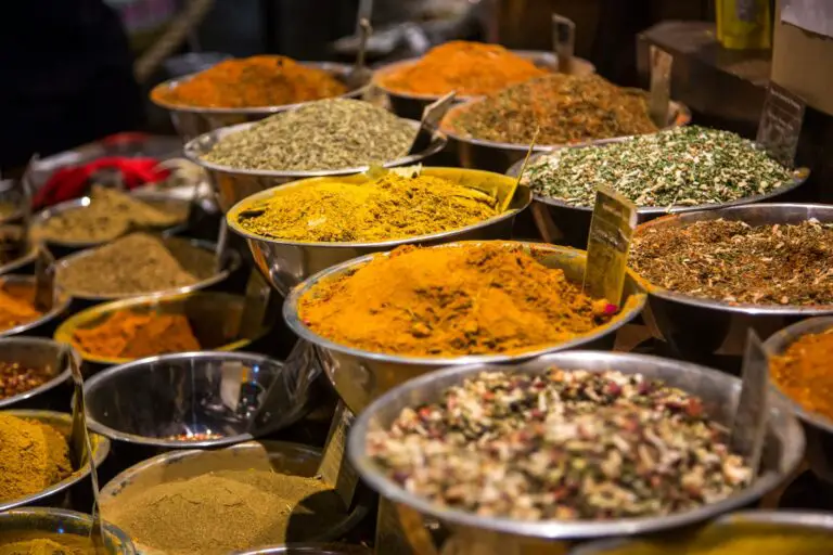 bowls of curry powder & turmeric